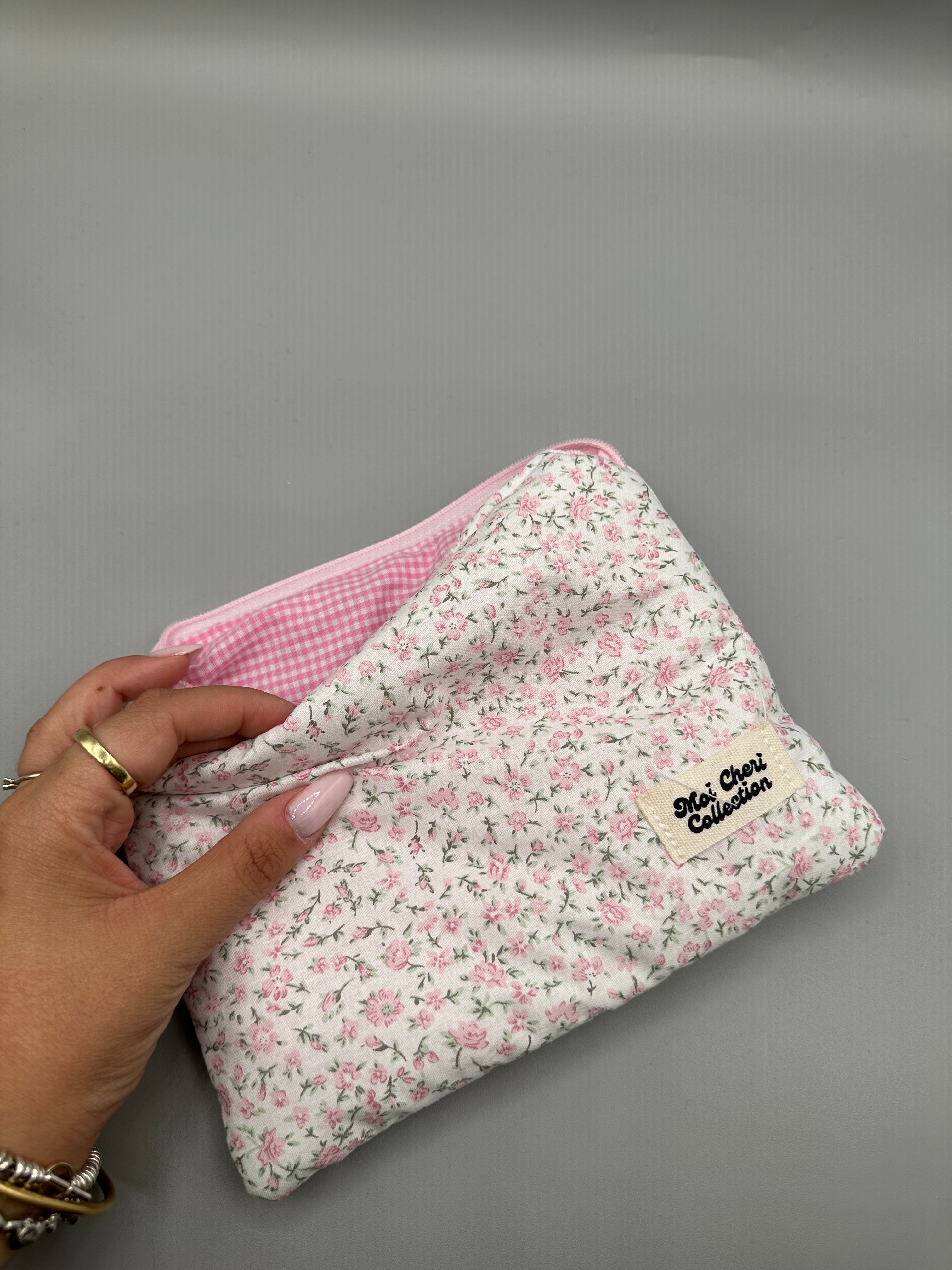 Soft case ready to ship - FLAT SIZE