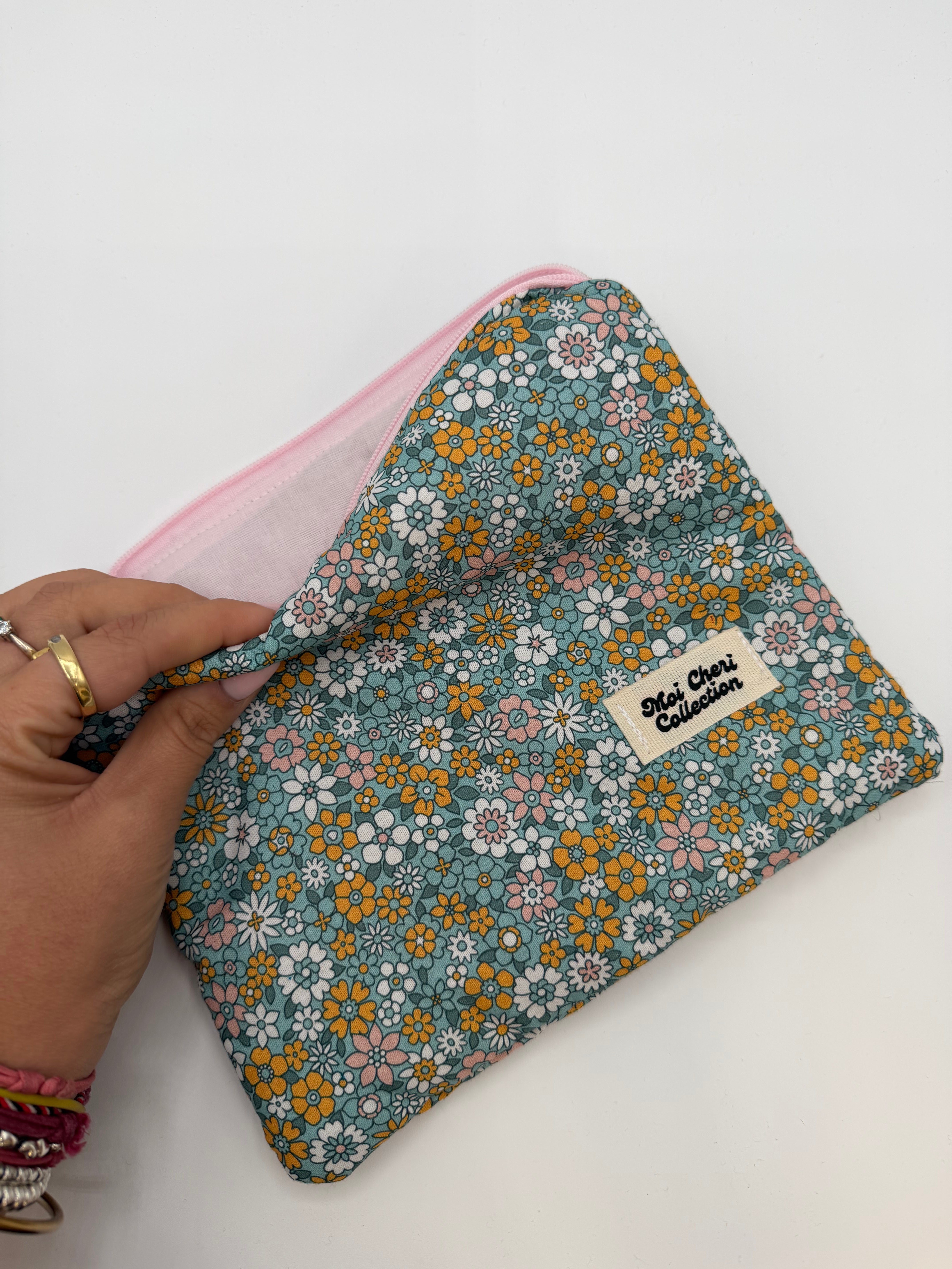 Soft case ready to ship - FLAT SIZE