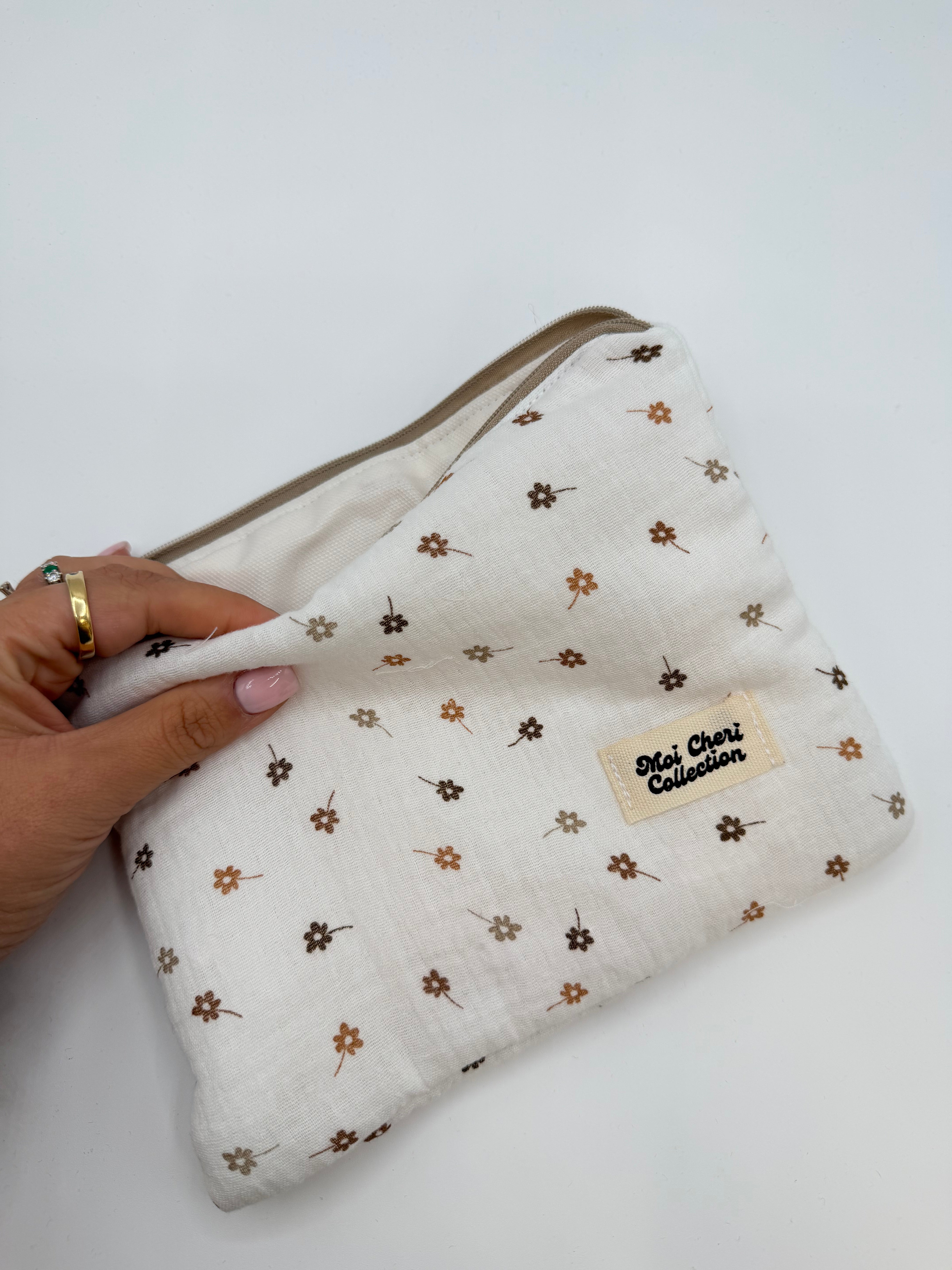 Soft case ready to ship - FLAT SIZE