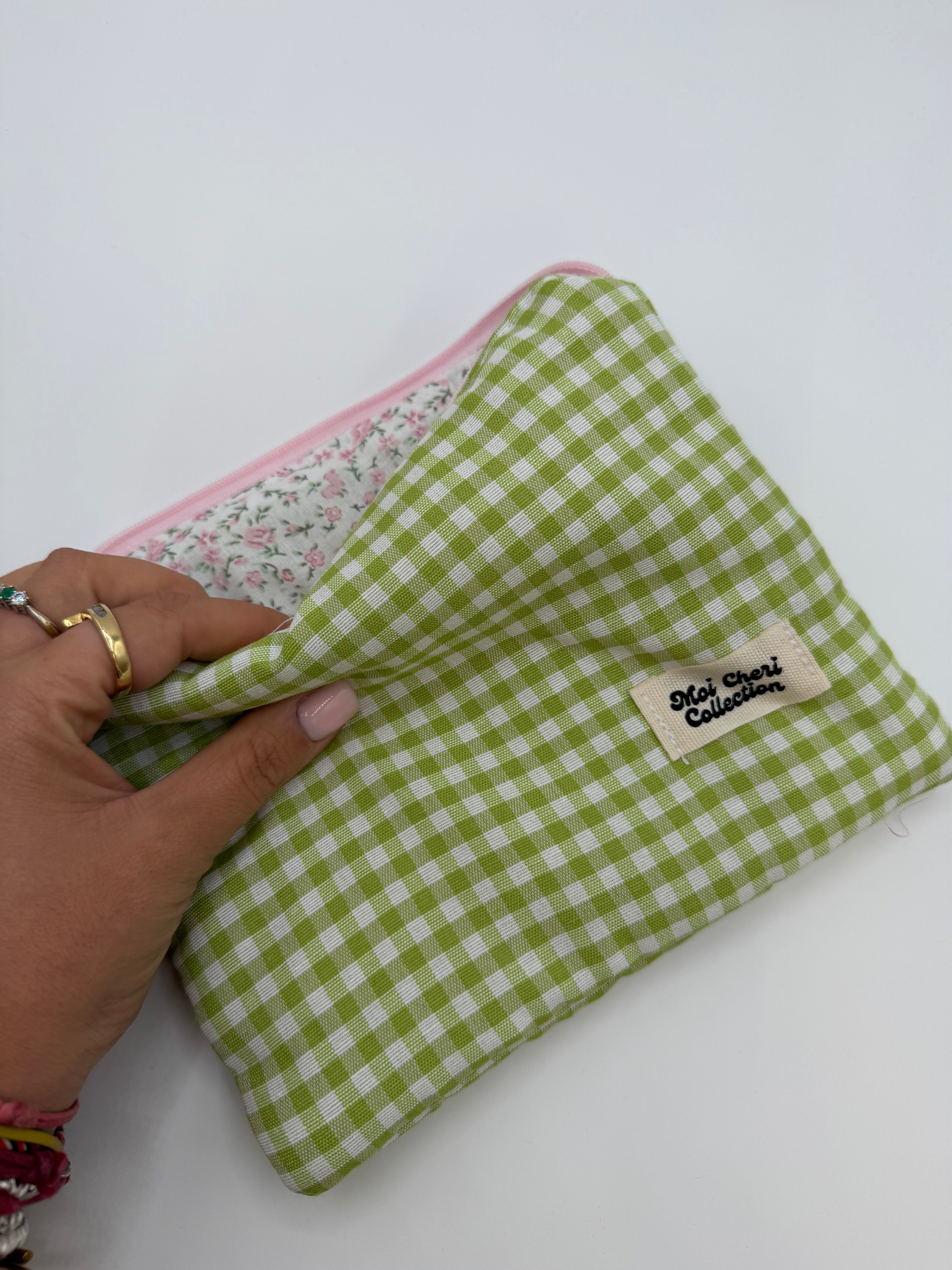 Soft case ready to ship - FLAT SIZE