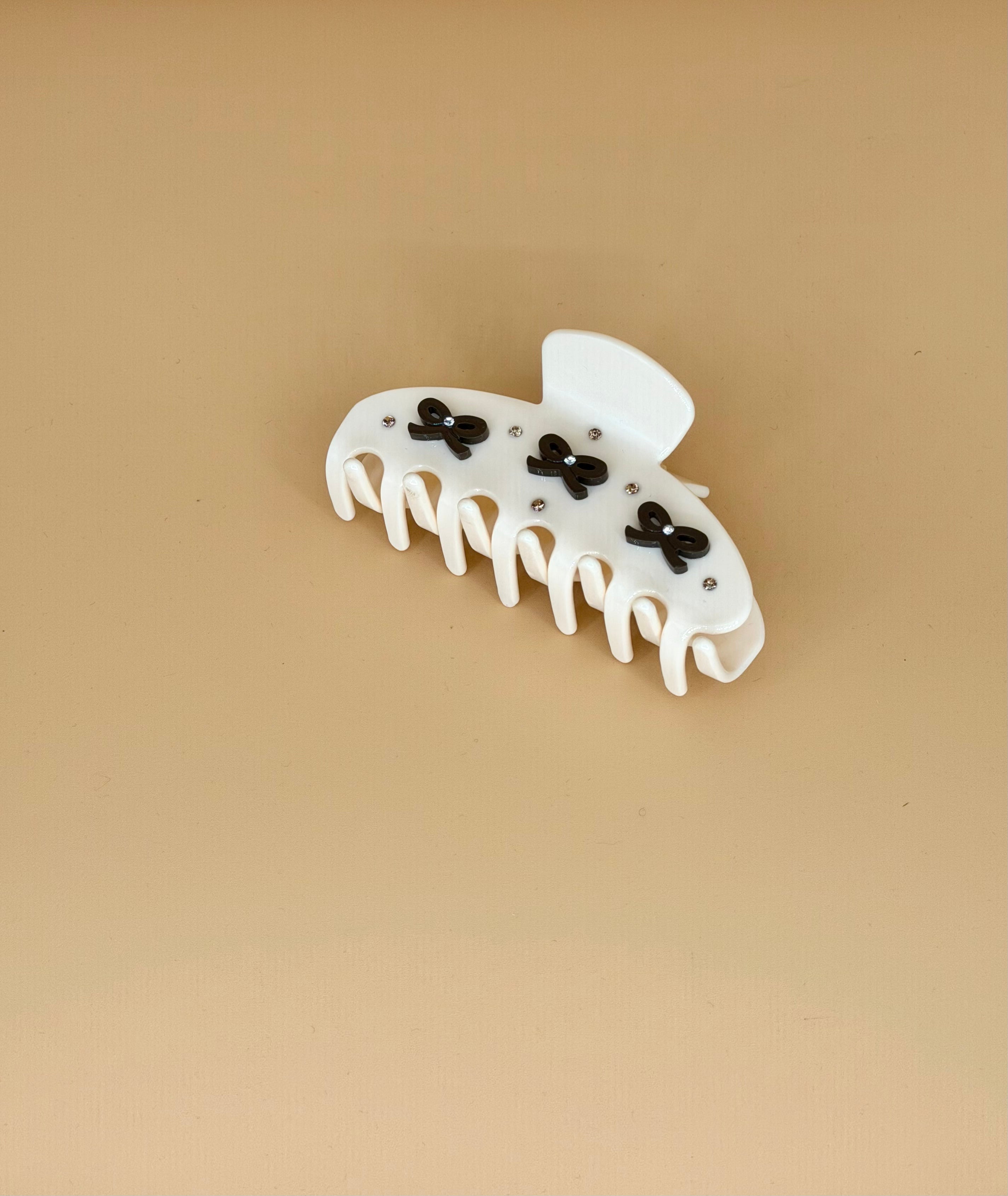 Hair clip - Cream bow