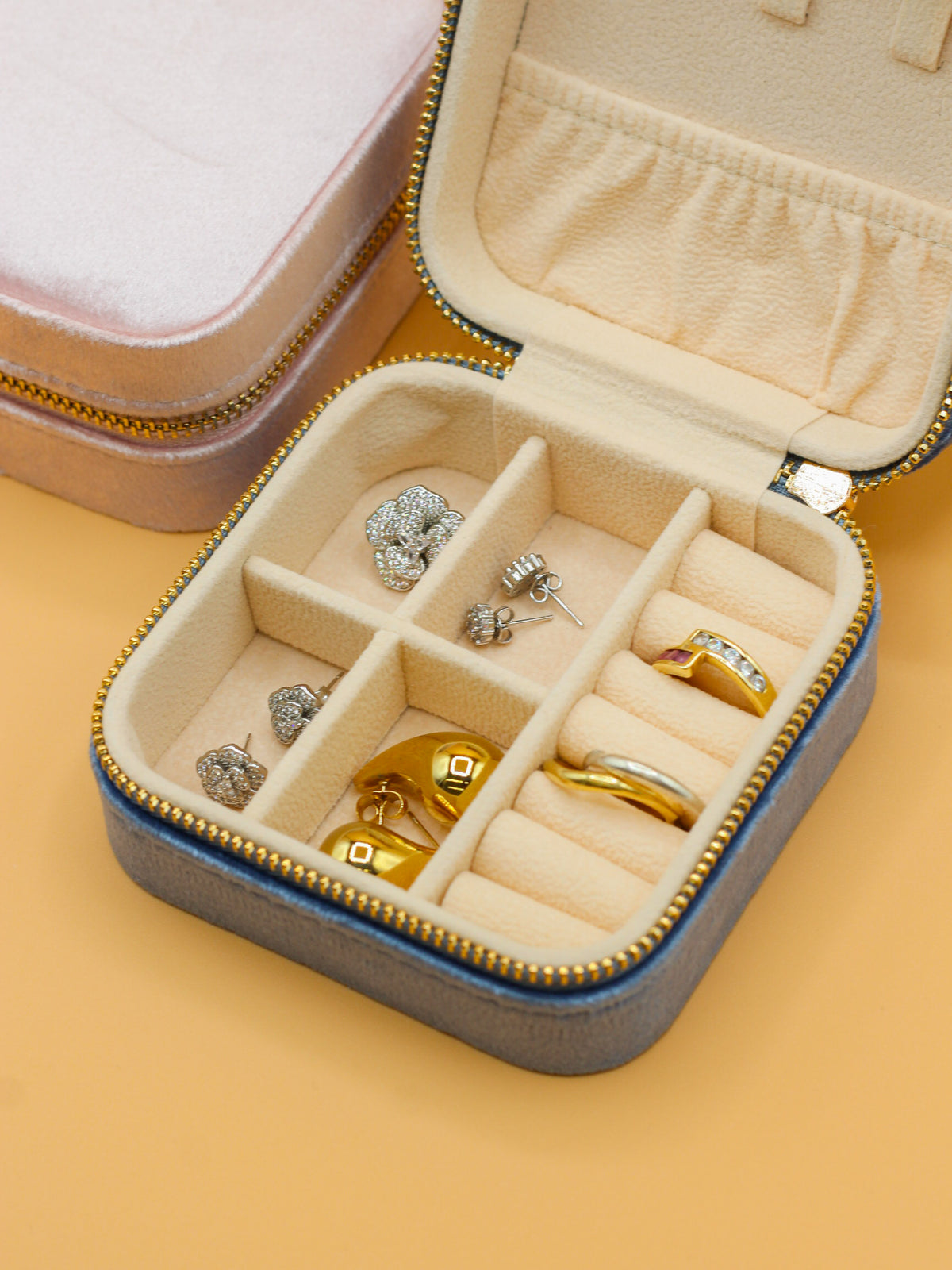 Boîte à bijoux carrée